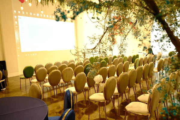 How to Start a Presentation Effectively When Public Speaking